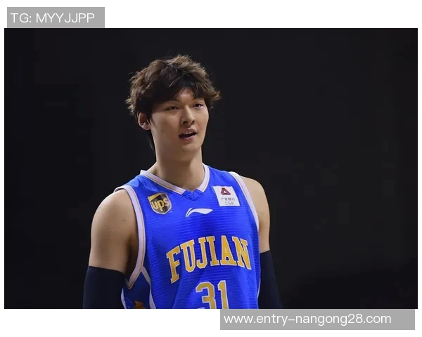 CBA篮球明星发型大盘点他们的造型如何影响比赛表现与个人魅力 CBA篮球明星发型大盘点他们的造型如何影响比赛表现与个人魅力